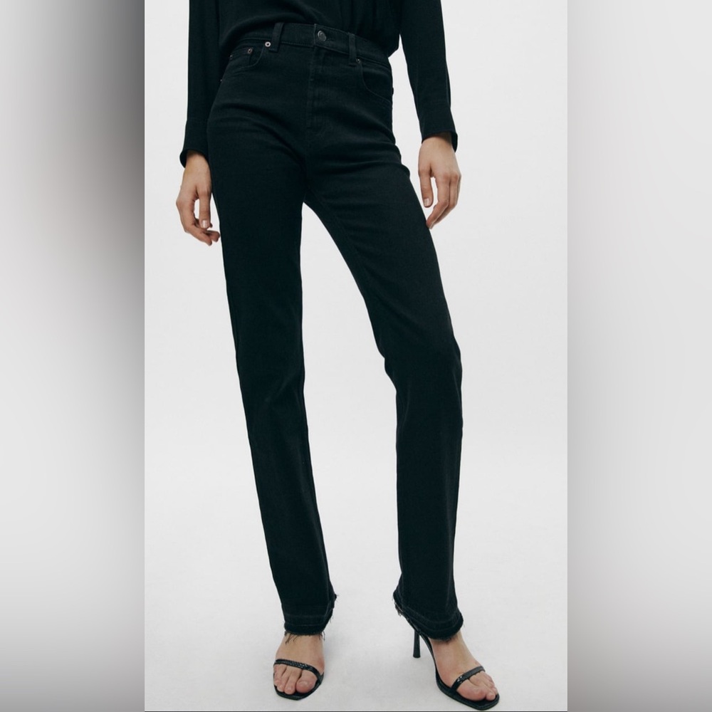 NWT ZARA SLIM JEANS WITH A HIGH WAIST ZW COLLECTION
